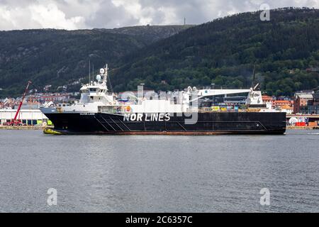 Navire de soute et de projet Silver Lake à Byfjorden, au départ du port de Bergen, en Norvège. Banque D'Images