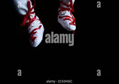 PAMPELUNE, ESPAGNE -JUILLET 6: Les jeunes s'amusent à l'ouverture du festival San Fermin sur la plaza Castilio. Pampelune, Navarre, Espagne 6 juillet 2012 in Banque D'Images
