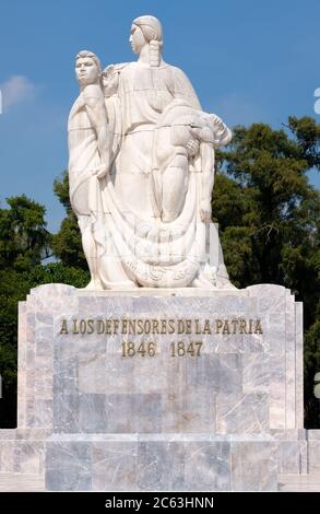 Le monument commémoratif des Cadets Heroic au parc Chapultepec à Mexico Banque D'Images