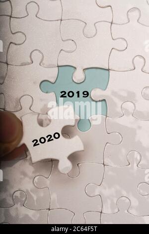 Bonne année avec pièces de puzzle Banque D'Images