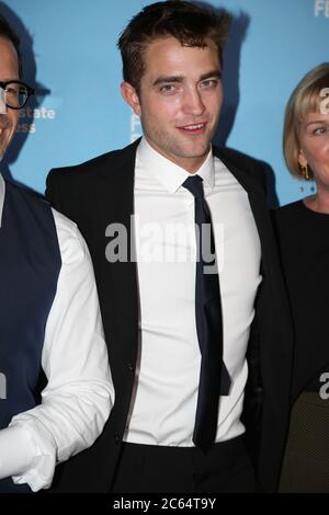 Robert Pattinson a pris sa photo sur le tapis rouge à la première australienne du Rover au State Theatre, 49 Market Street, Sydney. Banque D'Images