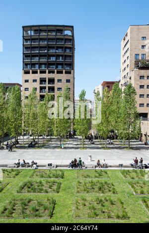 Italie, Lombardie, Milan, Bicocca District, détail de l'Université conçu par Vittorio Gregotti Banque D'Images