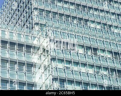 Façade d'un bâtiment non identifié. Contexte du concept d'entreprise, financier, de recrutement, bancaire ou commercial Banque D'Images