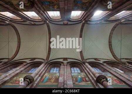 Johannes Schraudolph peint dans la nef, vue sur le plafond, cathédrale de Speyer, cathédrale de Speyer, cathédrale impériale, site du patrimoine mondial de l'UNESCO, Rhénanie-Palatinat, Allemagne Banque D'Images