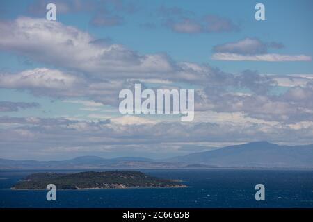 Vue panoramique sur la petite ville de pêcheurs Urla à Izmir en Turquie Banque D'Images