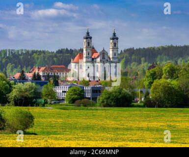 Ottobeuren avec abbaye bénédictine et basilique, Unterallgäu, Allgäu, Swabia, Bavière, Allemagne, Europe Banque D'Images