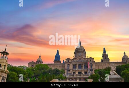 15 juin 2019 - Barcelone, Espagne - le Palau Nacional, ou Palais national, situé sur le Mont Montjuic situé à Barcelone, Espagne. Banque D'Images