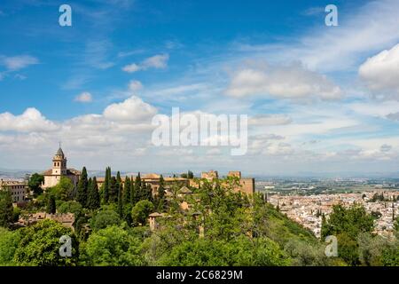 Les palais Nazrid de l'Alhambra et de la ville - Grenade, Espagne Banque D'Images