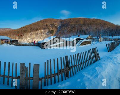 Mudanjiang siège au nord-est du village de neige Banque D'Images