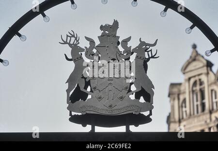 Les armoiries du conseil municipal de Bradford, Ivegate, Bradford, Yorkshire, Angleterre, Royaume-Uni Banque D'Images