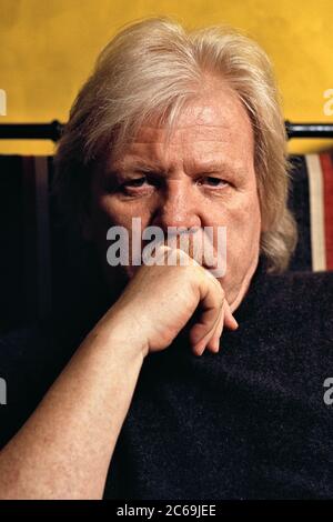 EXCLUSIF, 21 mars 1997, Hambourg, compositeur, musicien et artiste Edgar Froese lors d'une séance photo exclusive à Hambourg. Le pionnier de la musique électronique et fondateur du groupe Tangerine Dream a été disponible pour quelques photos lors d'une conférence de presse. --- Conditions spéciales: Accord de prix nécessaire lors de l'utilisation du titre! --- | utilisation dans le monde entier Banque D'Images