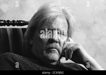 EXCLUSIF, 21 mars 1997, Hambourg, compositeur, musicien et artiste Edgar Froese lors d'une séance photo exclusive à Hambourg. Le pionnier de la musique électronique et fondateur du groupe Tangerine Dream a été disponible pour quelques photos lors d'une conférence de presse. | utilisation dans le monde entier Banque D'Images