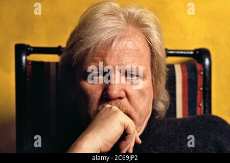 EXCLUSIF, 21 mars 1997, Hambourg, compositeur, musicien et artiste Edgar Froese lors d'une séance photo exclusive à Hambourg. Le pionnier de la musique électronique et fondateur du groupe Tangerine Dream a été disponible pour quelques photos lors d'une conférence de presse. --- Conditions spéciales: Accord de prix nécessaire lors de l'utilisation du titre! --- | utilisation dans le monde entier Banque D'Images