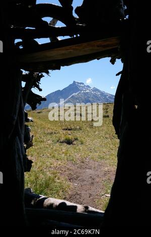 Piz Beverin de la vue de la boule alluviale sur la crête de Glaser, Col de Glaser, Parc naturel de Beverin, Canton de Grisons, Suisse Banque D'Images