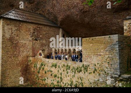 Jaca, Aragon, Espagne. 8 juillet 2020. Le roi Felipe VI d'Espagne, la reine Letizia d'Espagne visite le monastère de San Juan de la Pena le 8 juillet 2020 à Jaca, Espagne crédit: Jack Abuin/ZUMA Wire/Alay Live News Banque D'Images