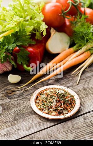 Mélange coloré de légumes secs et moutés, du dessus Banque D'Images