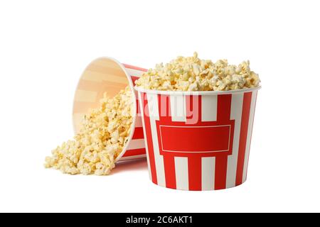 Seaux en carton avec pop-corn isolé sur fond blanc Banque D'Images