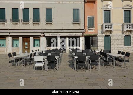 Venetig, Campo Santo Stefano, Krise der Tourismusindustrie wegen der CoVid-19 Maßnahmen // Venise, Campo Santo Stefano, crise touristique due au Covi Banque D'Images