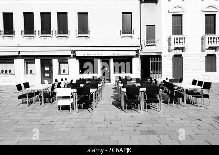 Venetig, Campo Santo Stefano, Krise der Tourismusindustrie wegen der CoVid-19 Maßnahmen // Venise, Campo Santo Stefano, crise touristique due au Covi Banque D'Images