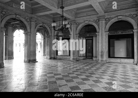 Veneig, Markusplatz, Krise der Tourismusindustrie wegen der CoVid-19 Maßnahmen // Venise, Piazza San Marco, crise touristique due à la CoVid-19 Measur Banque D'Images