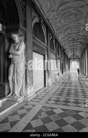 Veneig, Markusplatz, Krise der Tourismusindustrie wegen der CoVid-19 Maßnahmen // Venise, Piazza San Marco, crise touristique due à la CoVid-19 Measur Banque D'Images