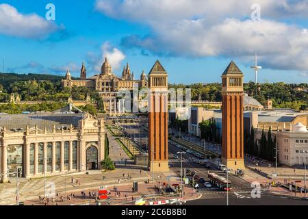 Vue sur le centre de Barcelone. Espagne en un jour d'été Banque D'Images