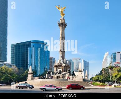 L'Ange de l'indépendance au Paseo de la Reforma, un symbole de Mexico Banque D'Images