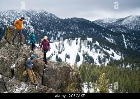 Christina Volken, Aurielle Eyer, Darush Badgett et Kaya Lampe à South Lake Tahoe, Californie Banque D'Images