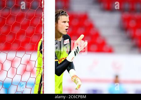 Toyota, Aichi, Japon. 8 juillet 2020. Langerak (Grampus) football : 2020 match de la J1 League entre Nagoya Grampus 2-2 Gamba Osaka au stade Toyota à Toyota, Aichi, Japon . Crédit: Naoki Nishimura/AFLO SPORT/Alay Live News Banque D'Images