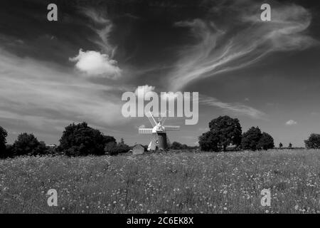 Vue d'été sur Heage Windmill, Heage village, Derbyshire Angleterre Royaume-Uni Banque D'Images