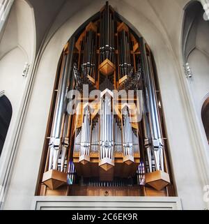 L'église Hallgrimskirkja, Reykjavik, Islande Banque D'Images