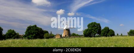 Vue d'été sur Heage Windmill, Heage village, Derbyshire Angleterre Royaume-Uni Banque D'Images