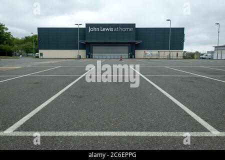 Vue générale du magasin John Lewis at Home à Croydon, Ce qui devrait être fermé comme l'a déclaré John Lewis Partnership, il fermera deux grands magasins à Birmingham et Watford, quatre magasins à domicile à Croydon, Newbury, Swindon et Tamworth, ainsi que deux magasins de voyages à Heathrow et St Pancras. Banque D'Images