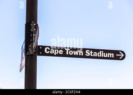 Panneaux de signalisation au Cap vers Sea point Green point Park Cape Town Stadium. Banque D'Images