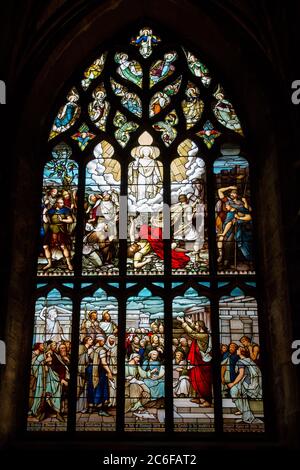 EDINBURGH SCOTLAND OCT 11 : vitraux dans la cathédrale St Giles, Royal Mile, Écosse, le 11 2013 octobre Banque D'Images