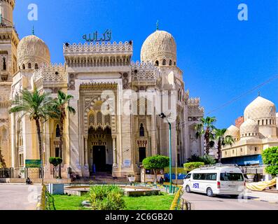 Façade de la mosquée Abu al-Abbas al-Mursi dans le quartier d'Anfoushi à Alexandrie Banque D'Images