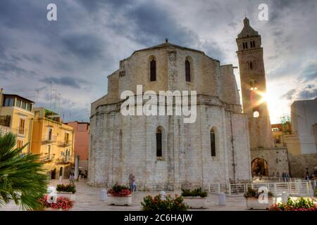 Italie, Pouilles, Barletta, cathédrale de Santa Maria Maggiore Banque D'Images