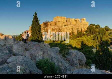 L'ancienne Acropole et le Parthénon dans le centre d'Athènes en Grèce Banque D'Images