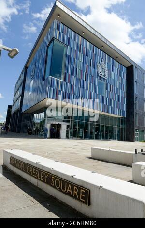 Doncaster Civic Building à Sir Nigel Gresley Square dans la ville de Doncaster dans le Yorkshire du Sud Banque D'Images