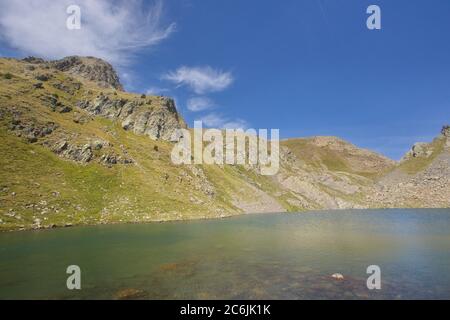 Benasque, Huesca/Espagne; 24 août 2017. Le parc naturel de Posets-Maladeta est un espace naturel protégé espagnol. Dans l'image l'Ibon de Gorgutés Banque D'Images