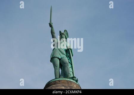 Le monument Hermann dans la forêt de Teutoburg, Allemagne Banque D'Images