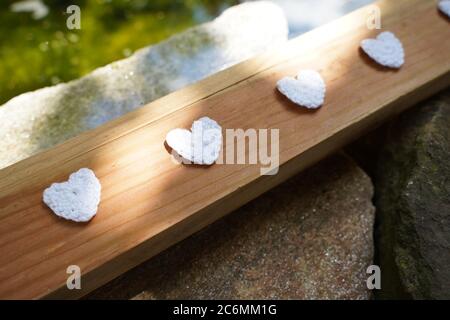 Chaleur blanche sur fond de bois pour les Saint-Valentin Banque D'Images