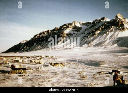 Mars 1975 - Village de Anaktuvuk Pass Banque D'Images