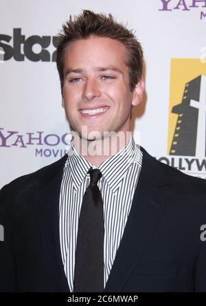 BEVERLY HILLS, CA - 25 OCTOBRE : Armie Hammer participe au 14e Gala annuel des Hollywood Awards au Beverly Hilton Hotel le 25 octobre 2010 à Beverly Hills, Californie. Personnes: Armie Hammer crédit: Storms Media Group/Alay Live News Banque D'Images