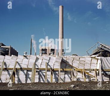 Usine de papier Kraft, Southland (chimie) utilisé dans la fabrication de pâte à papier journal, Lufkin, Texas - Avril 1943 Banque D'Images