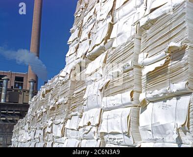 Usine de papier Kraft, Southland (chimie) utilisé dans la fabrication de pâte à papier journal, Lufkin, Texas - Avril 1943 Banque D'Images