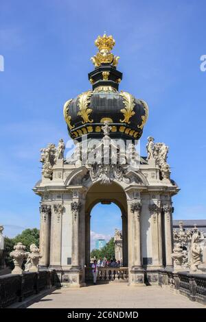 Dresde, Allemagne - 20 août. 2016: Le style baroque de la porte de la couronne au palais Zwinger, Dresde, Allemagne Banque D'Images