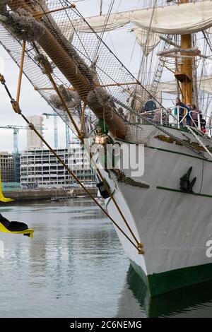 DUBLIN, IRLANDE - SEP 08 2019 : navire à voile mexicain ARM Cuauhtemoc à Dublin. Grand navire. Rivière Liffey. Banque D'Images