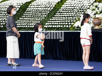 Séoul, Corée du Sud. 11 juillet 2020. Les gens pleurent la mort de Seoul Mayor Park Won-Soon à Séoul, en Corée du Sud, le 11 juillet 2020. Le maire de 64 ans a été retrouvé mort dans les bois du mont Bugak près de sa résidence vers minuit vendredi, heure locale. Aucun signe de mauvais jeu n'a été trouvé, mais la police enquêtait sur la cause exacte de sa mort. Credit: SEO Yu-Seok/Xinhua/Alay Live News Banque D'Images