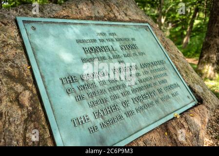 Memorial le long de la piste Appalachian pour Bonnell Stone. Connu comme le Père de la foresterie en Géorgie, il a inspiré le don de Vogel Park. (ÉTATS-UNIS) Banque D'Images